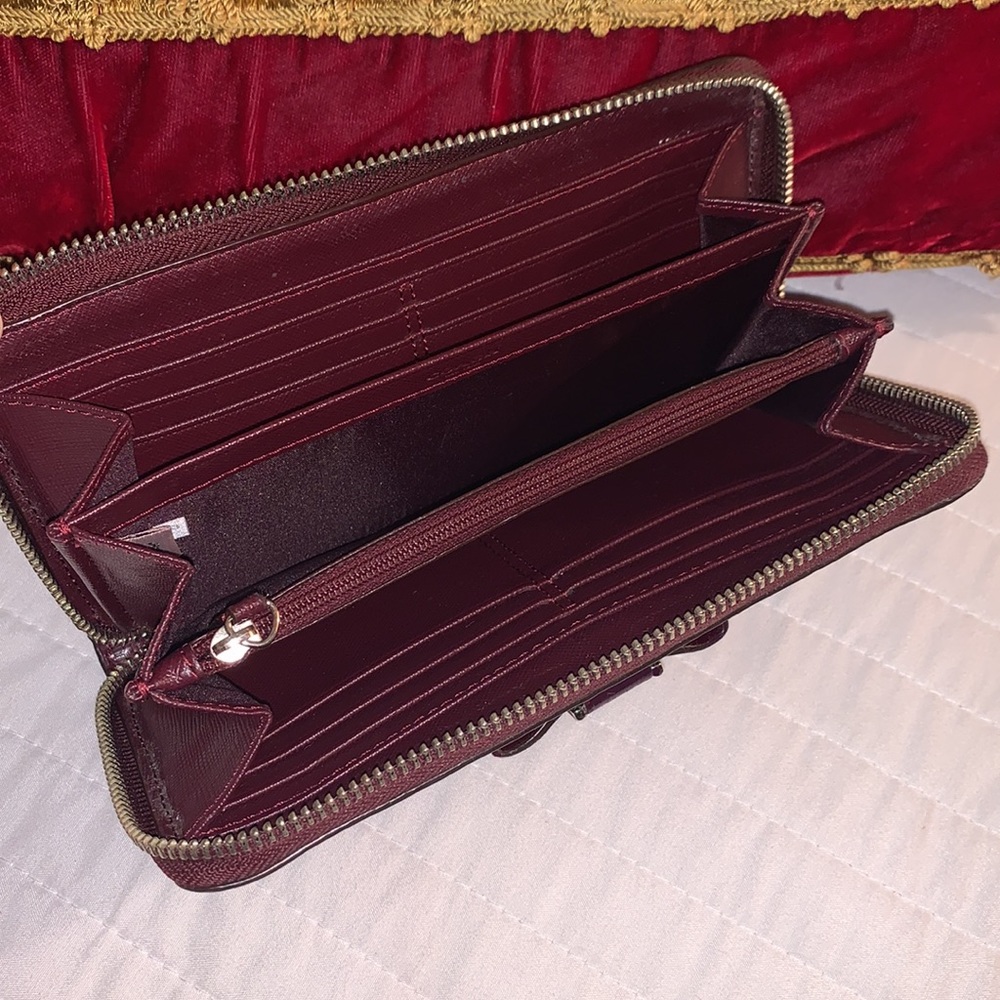 Coach long wallet plum color - Picture 11 of 12